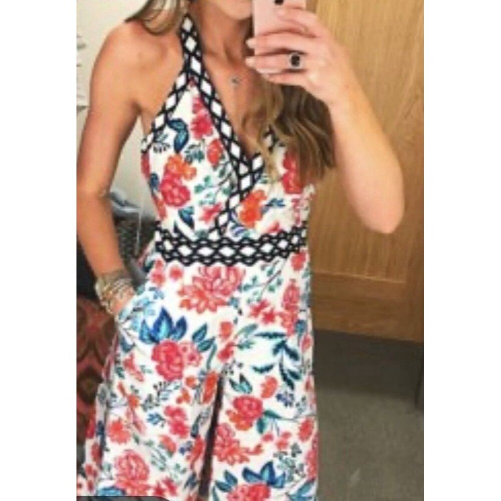 Eliza  J Floral Cropped Leg Jumper Size 14